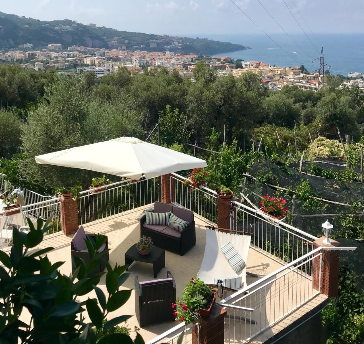 Villa Sorrento Flats Exterior foto