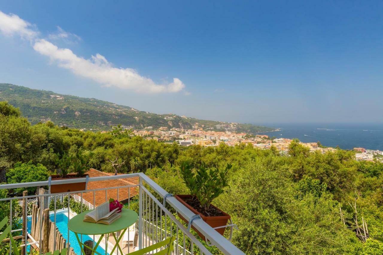 Villa Sorrento Flats Exterior foto